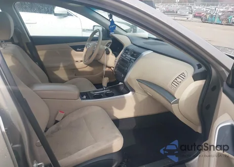 2015 Nissan Altima 2.5 from USA, damaged, VIN 1N4AL3AP0FC582512